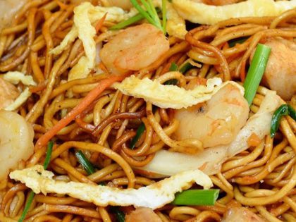 Chicken Fried Noodles (Mine Frite)